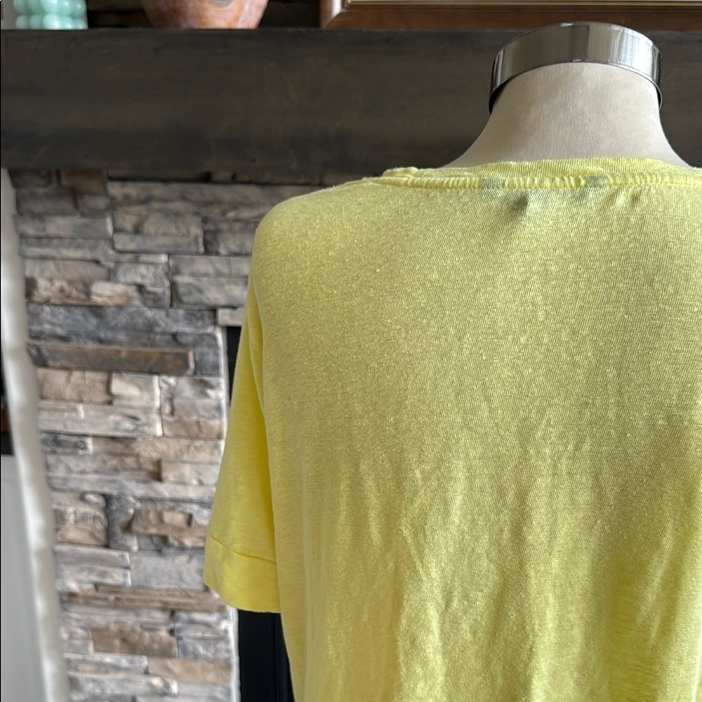 Banana Republic Yellow Boxy Relaxed T-Shirt - Picture 9 of 11